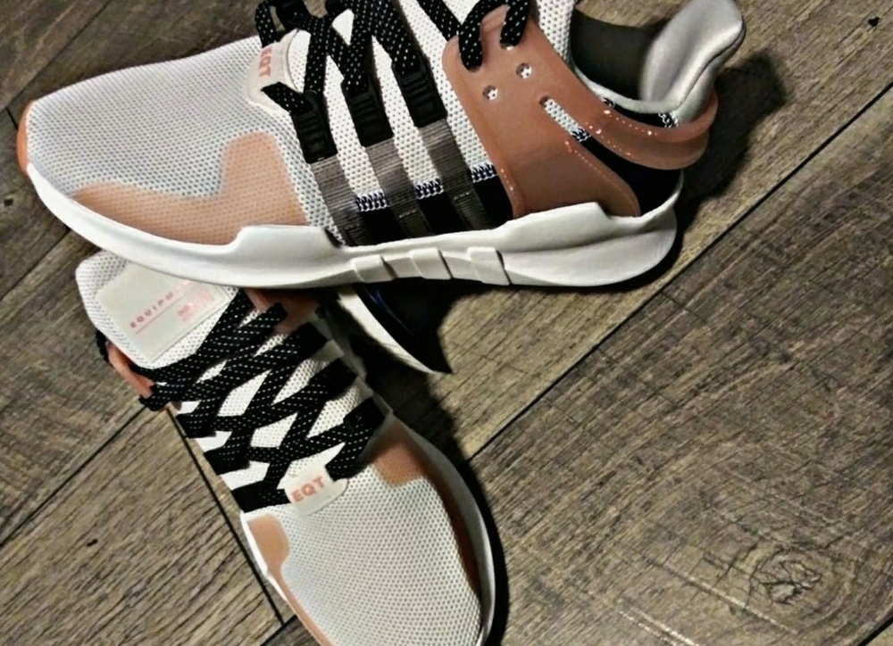 NWT Adidas 7 1/2 - Picture 2 of 3